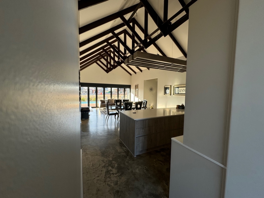 5 Bedroom Property for Sale in Woodland Hills Bergendal Free State